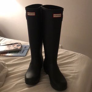 Hunter rain boots tall